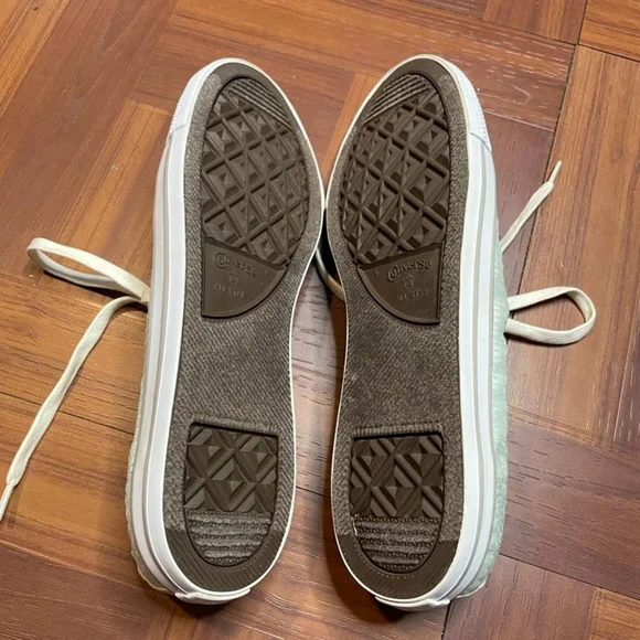 Converse all star Women's mint green low top lace up sneakers size 8 - Picture 2 of 7